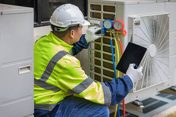 Professional Hvac technician working in Santa Clara, UT